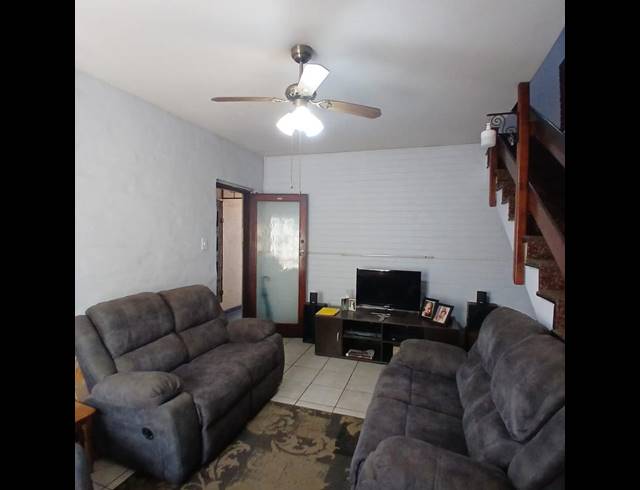 3 BEDROOM DUPLEX FOR SALE IN MONTCLAIR